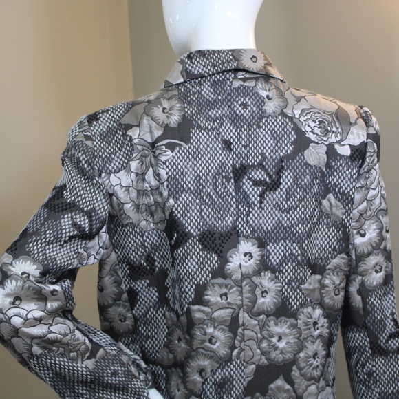 Armani Collezioni Black & Ivory Floral Print Jacket Sikk Linned– Size 8 - Picture 12 of 16